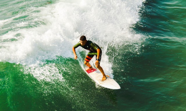 开云网页版：足球趣味漫画风靡网络，错哥我们马了！马丁内利传射建功，阿森纳客场2-0力克毕尔巴鄂竞技