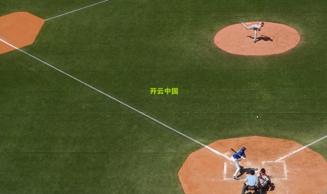 开云登录入口：湖人休赛期大获全胜，昔日统治西部的火勇时代彻底落幕，成最大输家