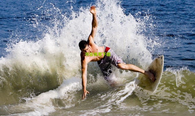 kaiyun登录入口|姜至鹏昔日争议飞踢事件再引讨论，亚洲足坛安全议题受关注